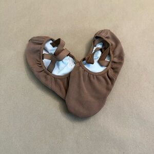 NWOT Weissman Ballet Shoes sz 12A